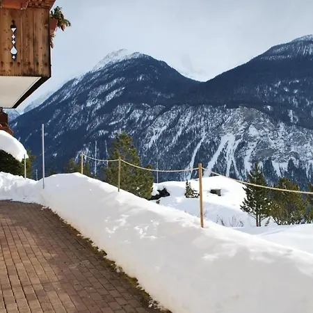 Blick Auf Herrliche Bergwelt